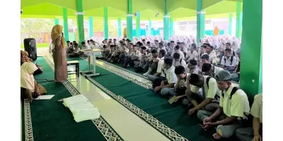 Pengajian di Hari Minggu 