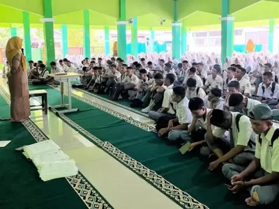 Pengajian di Hari Minggu